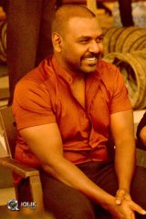 Ram Charan And Raghava Lawrence At Khaidi No 150 Movie Shooting